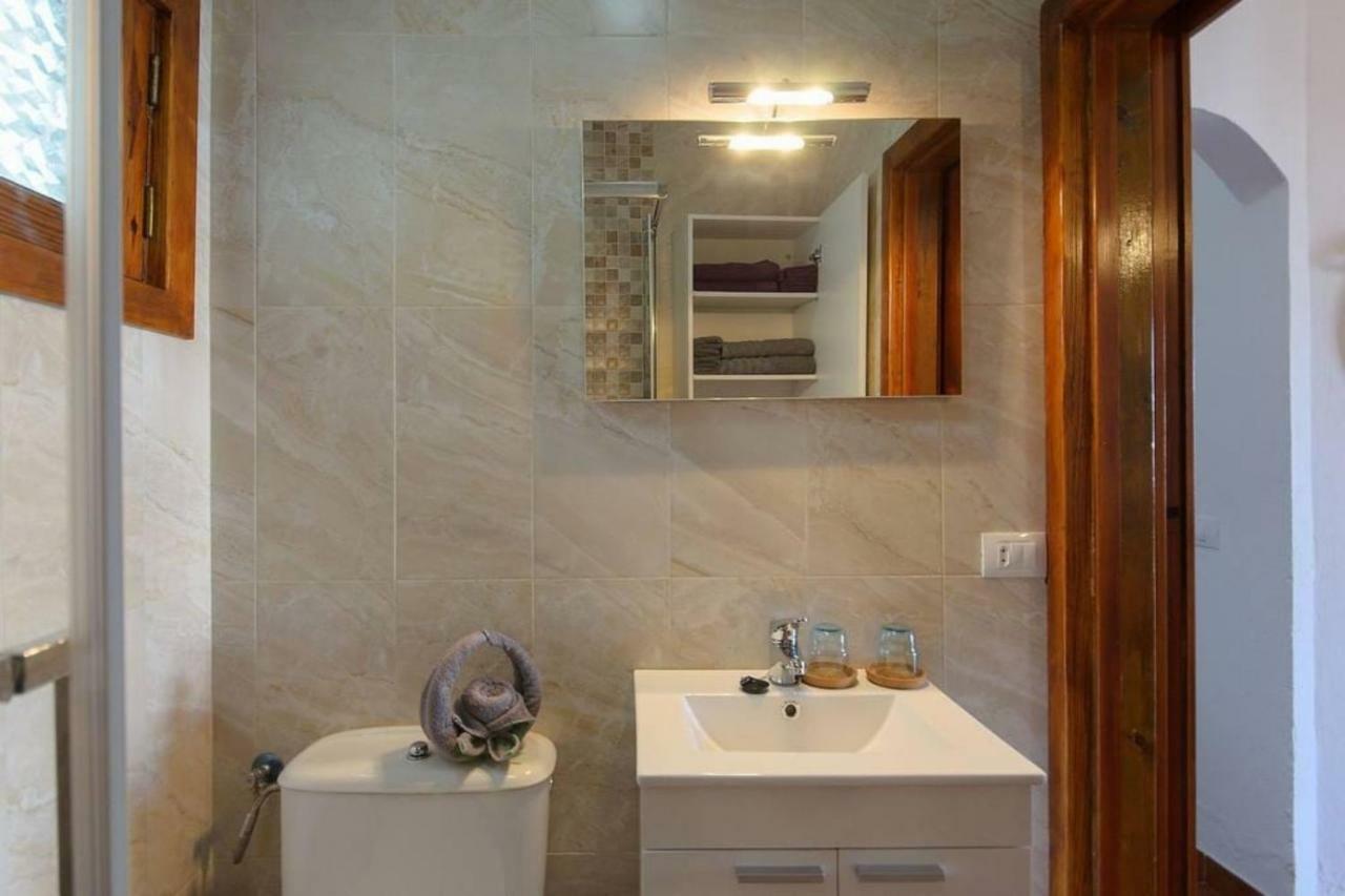 Buda Tinajo Ngoại thất bức ảnh